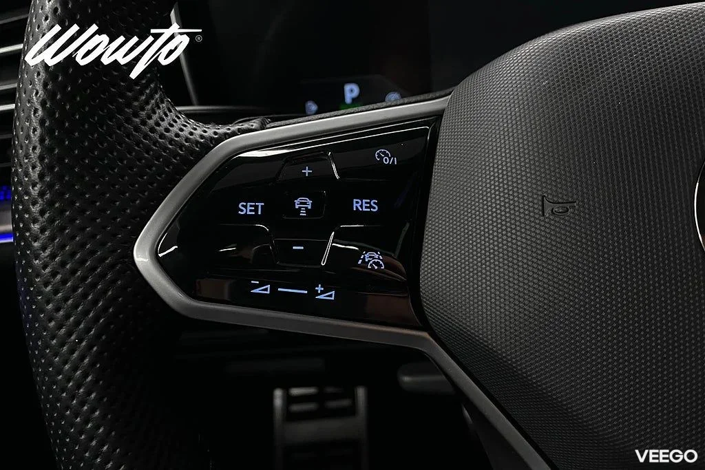 Volkswagen Touareg R eHybrid V6 4M /Innovation /Night Vision 340kW