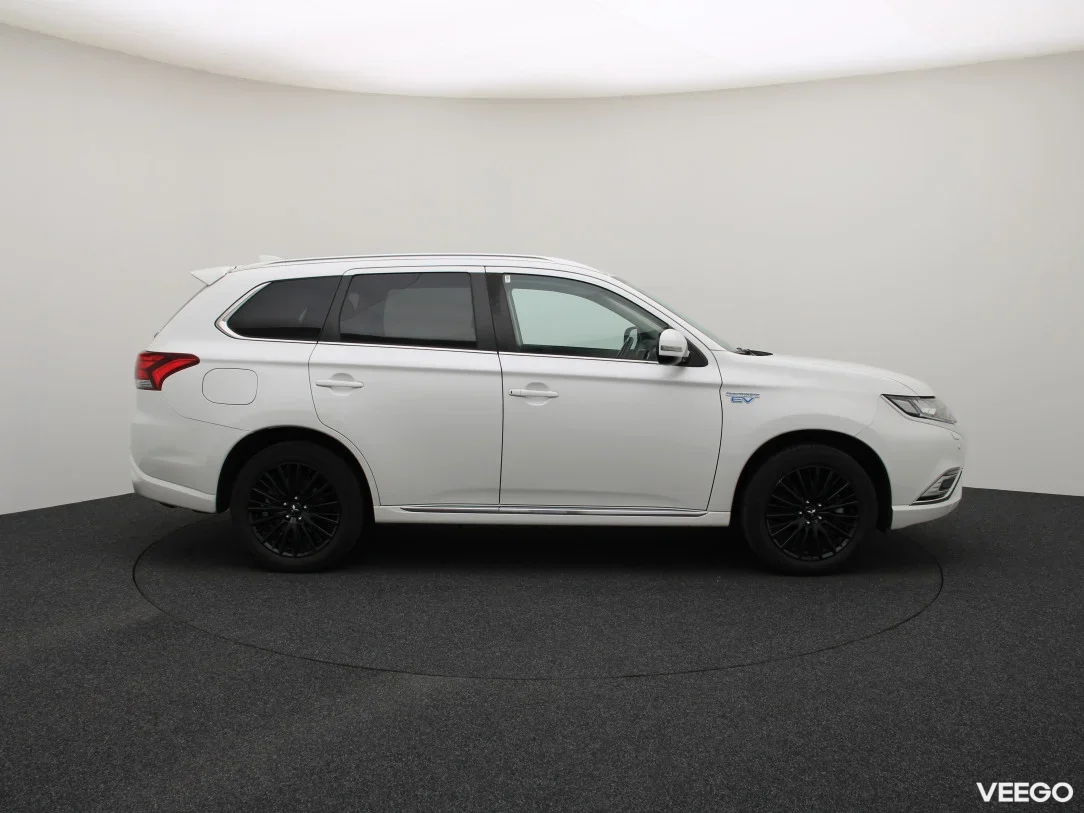 Mitsubishi Outlander 2.4 99kW