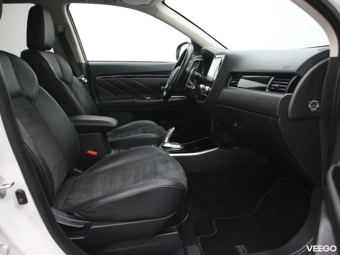 Mitsubishi Outlander 2.4 99kW