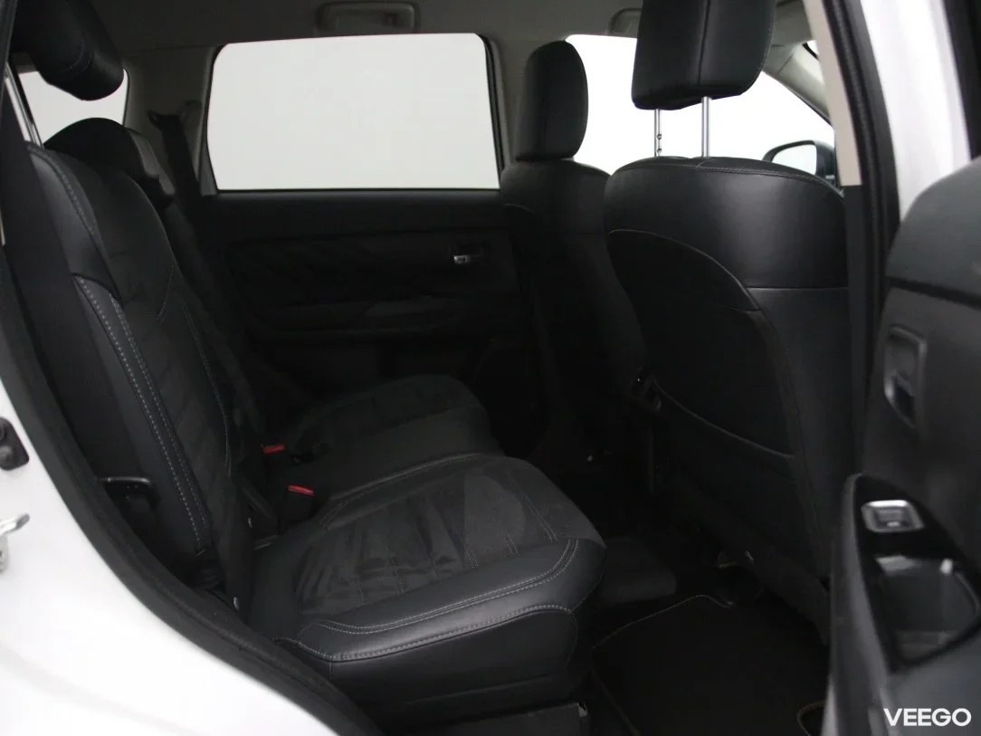 Mitsubishi Outlander 2.4 99kW