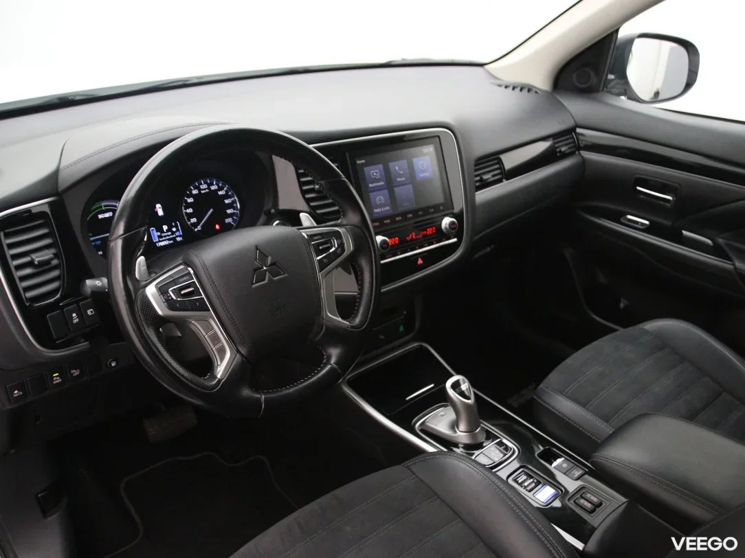 Mitsubishi Outlander 2.4 99kW