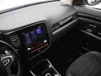 Mitsubishi Outlander 2.4 99kW thumbnail