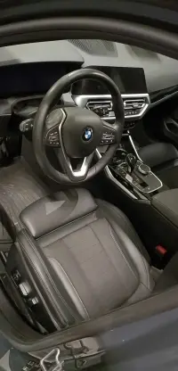 BMW 320 140kW thumbnail