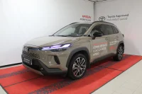 Toyota Corolla Cross Luxury Hybrid FWD 2 98kW thumbnail