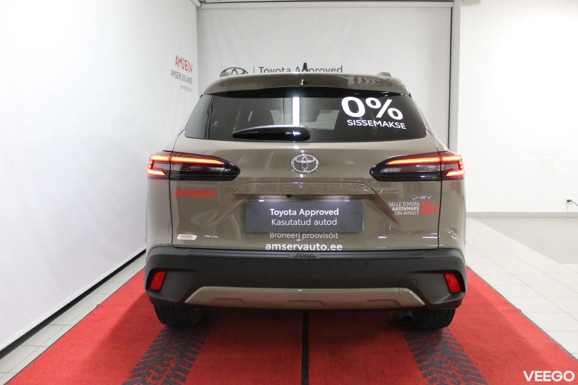 Toyota Corolla Cross Luxury Hybrid FWD 2 98kW