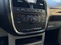 Chrysler Town & Country 3.6 211kW thumbnail