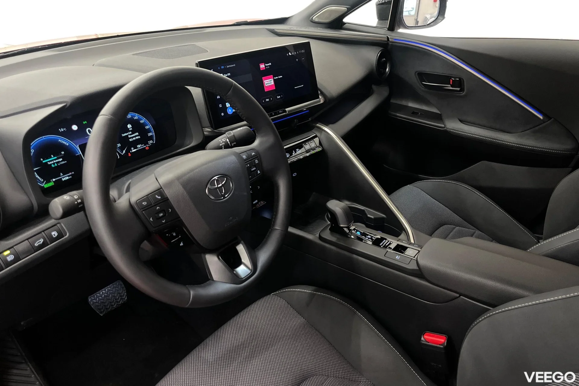 Toyota C-HR Luxury Hybrid 1.8 72kW