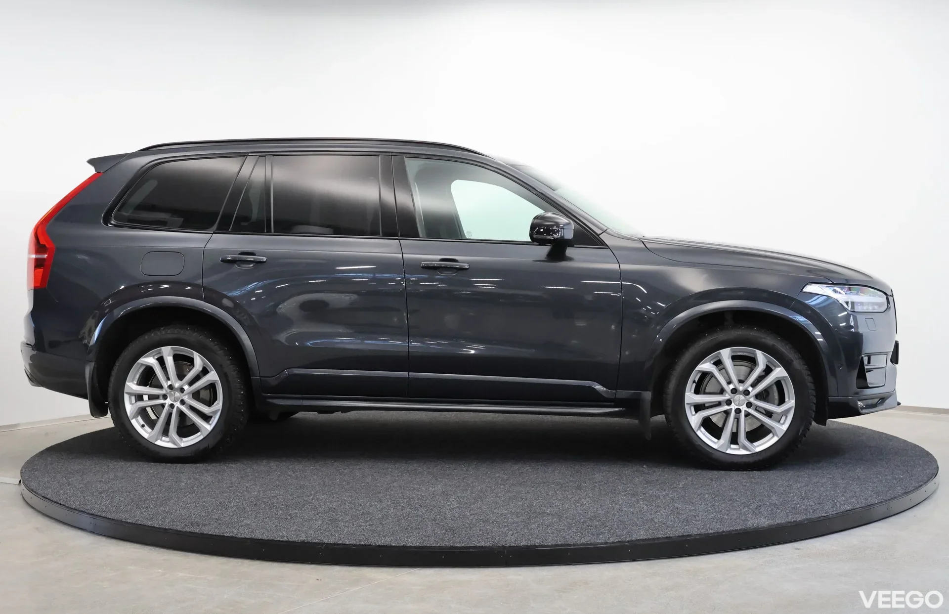 Volvo XC90 B5 AWD R-Desing 173kW