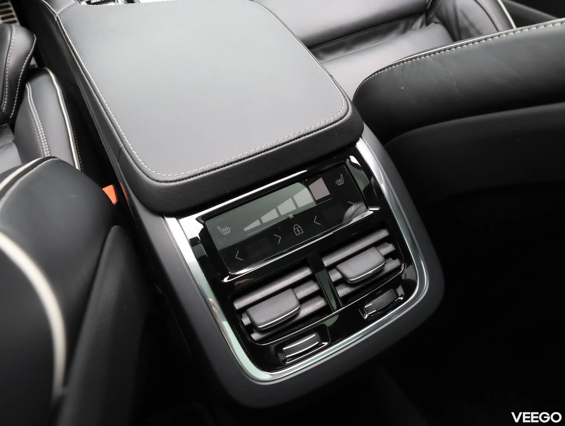 Volvo XC90 B5 AWD R-Desing 173kW