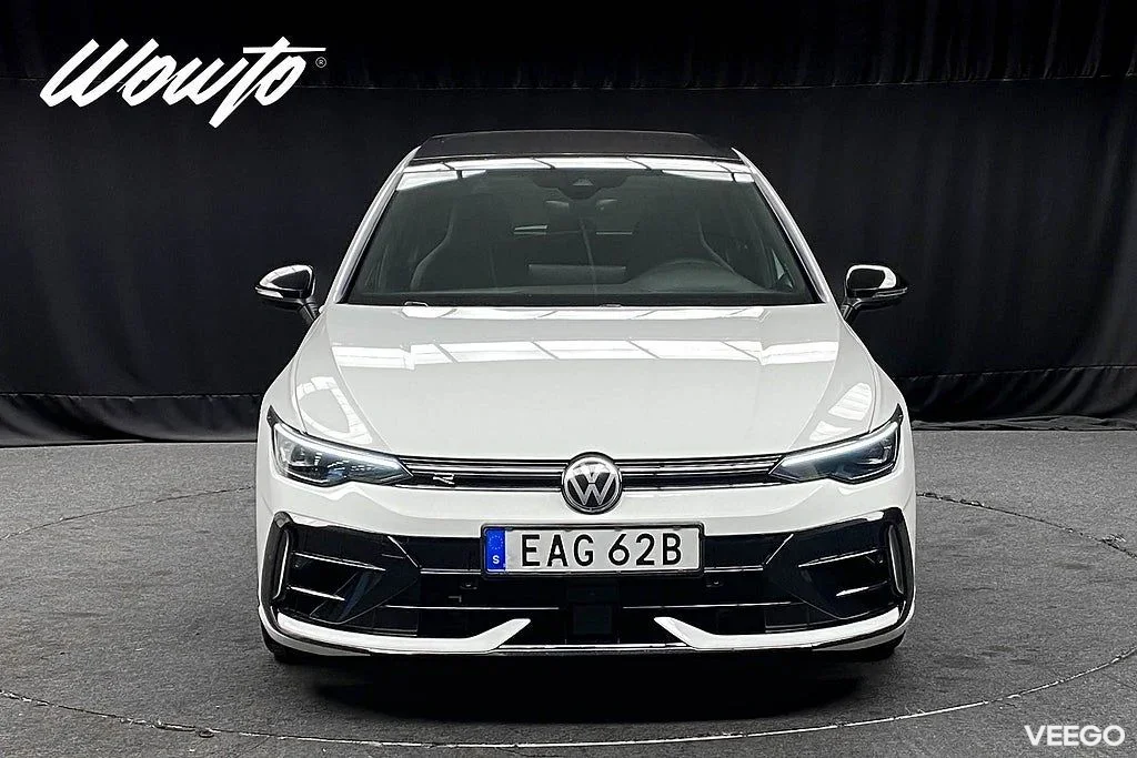 Volkswagen Golf R 2.0 TSI 4M 333HK /Akrapovic /Pano /DCC/H/K 245kW