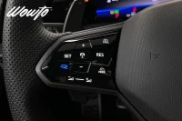 Volkswagen Golf R 2.0 TSI 4M 333HK /Akrapovic /Pano /DCC/H/K 245kW thumbnail