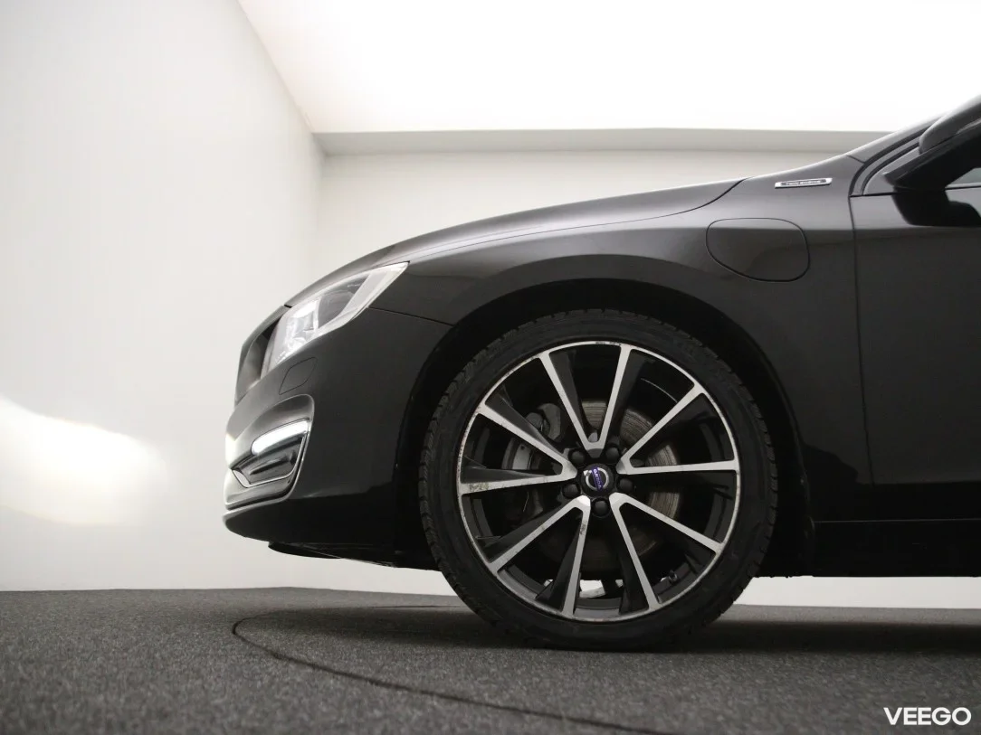 Volvo V60 2.4 162kW