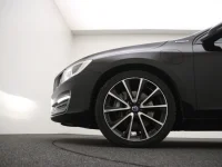 Volvo V60 2.4 162kW thumbnail