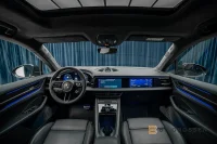 Porsche Macan Turbo Electric 585hk Burmester Hud P-Disp MOMS 430kW thumbnail