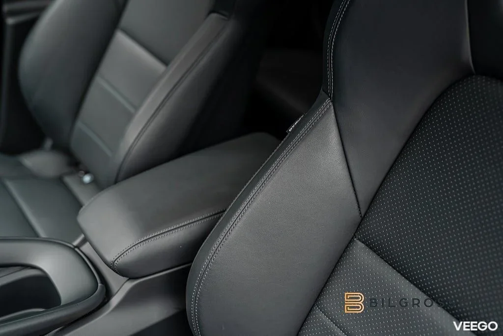 Porsche Macan Turbo Electric 585hk Burmester Hud P-Disp MOMS 430kW