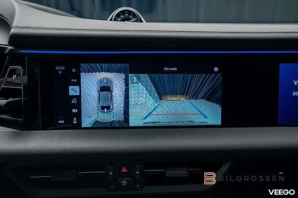 Porsche Macan Turbo Electric 585hk Burmester Hud P-Disp MOMS 430kW