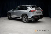 Toyota RAV4 Plug in AWD-i 306hk Style Drag B-Kamera MOMS 225kW thumbnail