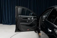 Mercedes-Benz E300 T de 306hk AMG Premium Plus P-Värm Drag 225kW thumbnail