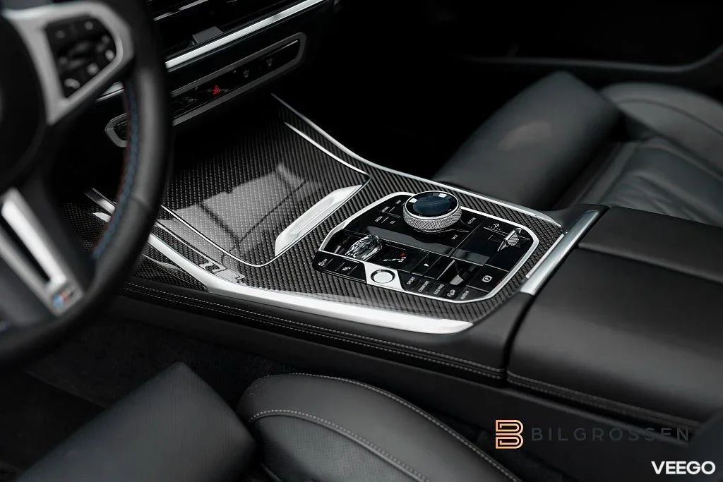 BMW X7 M60i xDrive M Sport Pro Executive SkyLounge B&W 390kW