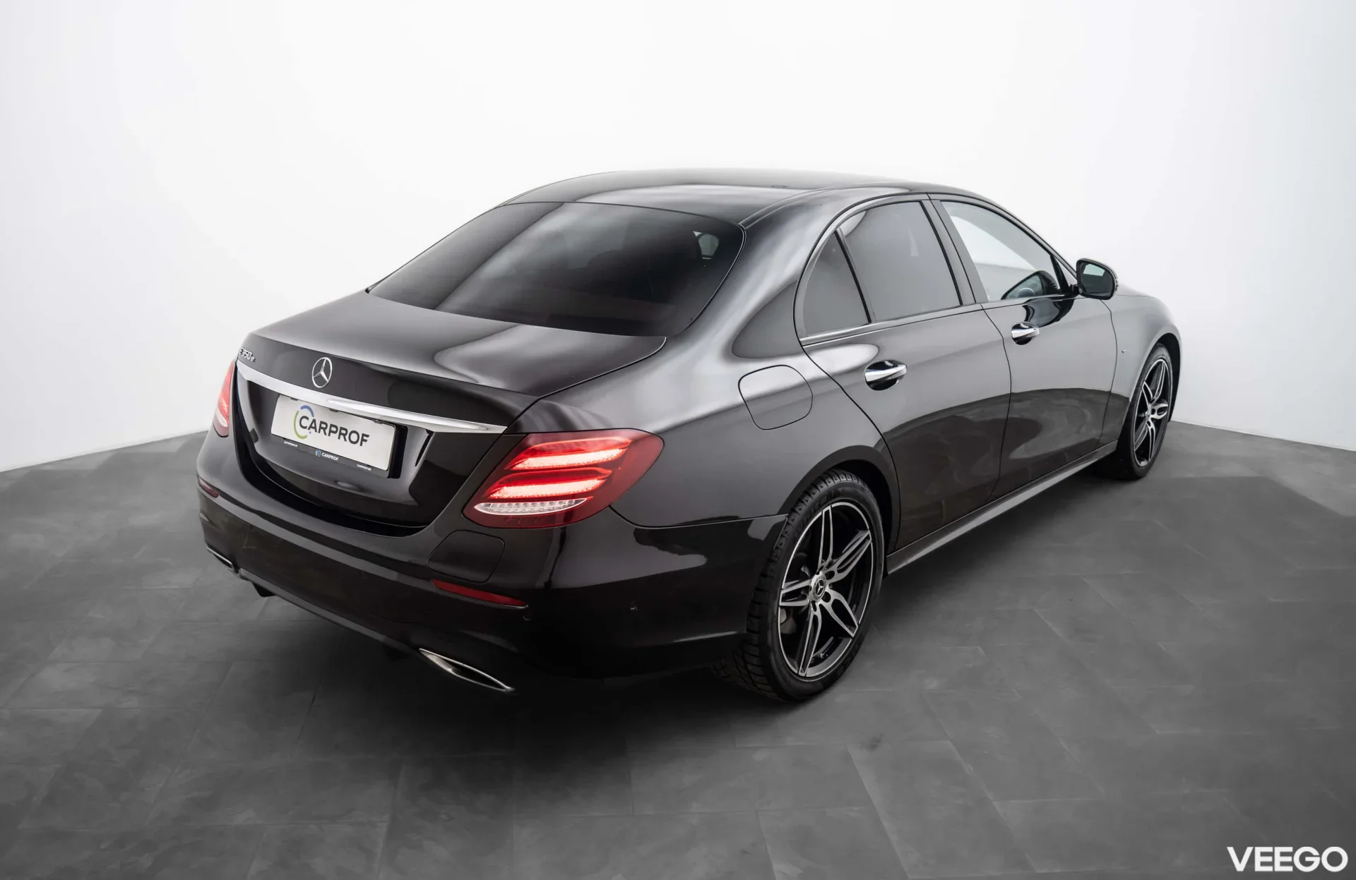 Mercedes-Benz E350 e AMG PHEV 2.0 210kW