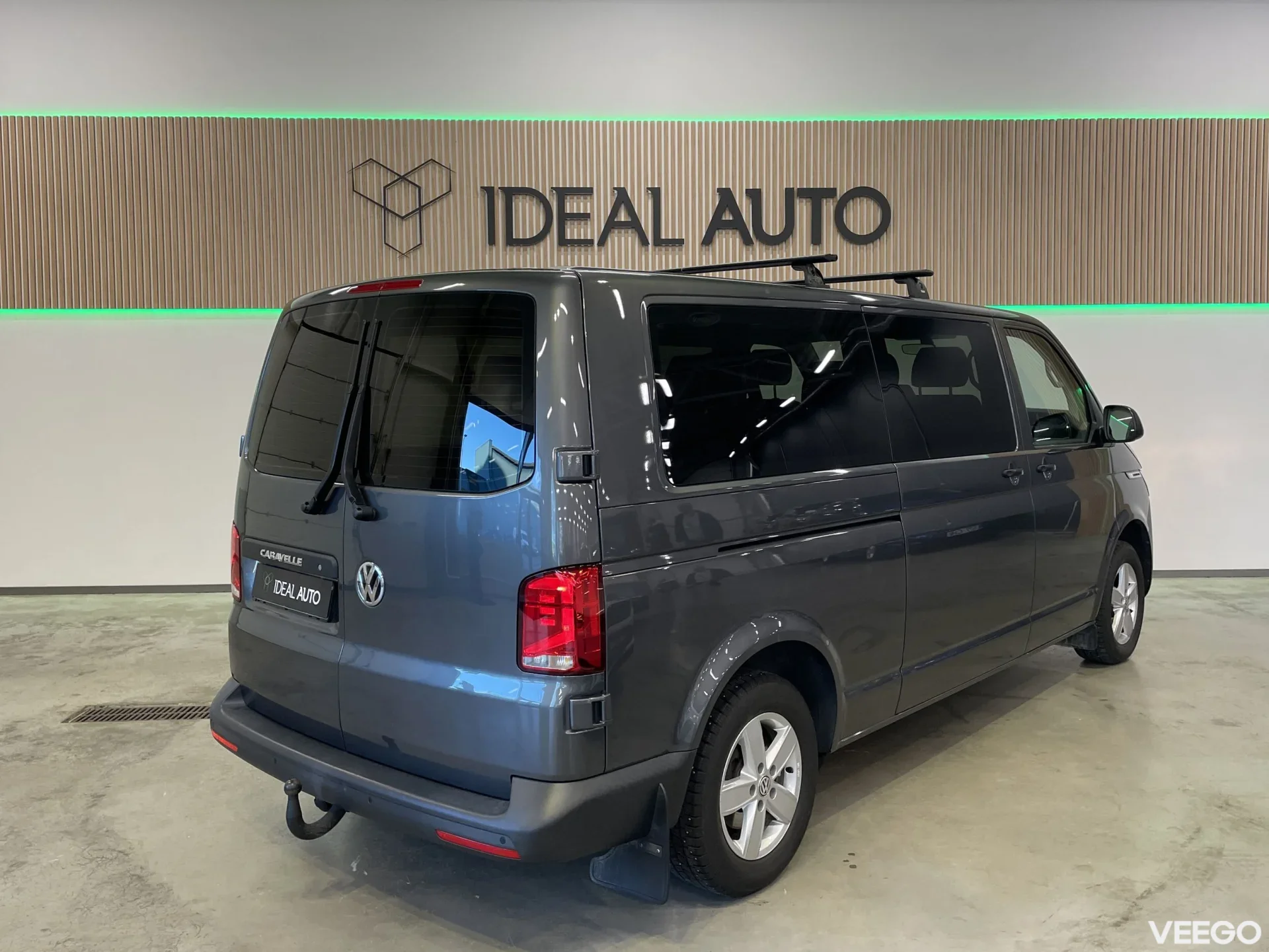 Volkswagen Caravelle T6.1 Lang Trendline DSG 2 110kW