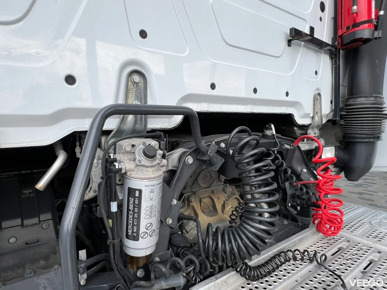 Mercedes-Benz Actros 1845LS BigSpace 12.8 330kW