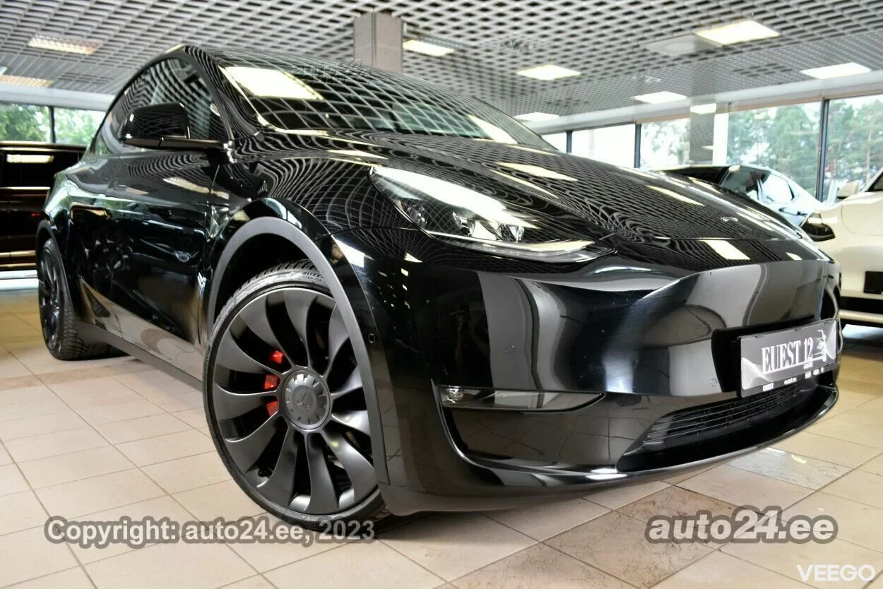 Tesla Model Y PERFORMANCE DUAL AWD FULL 393kW