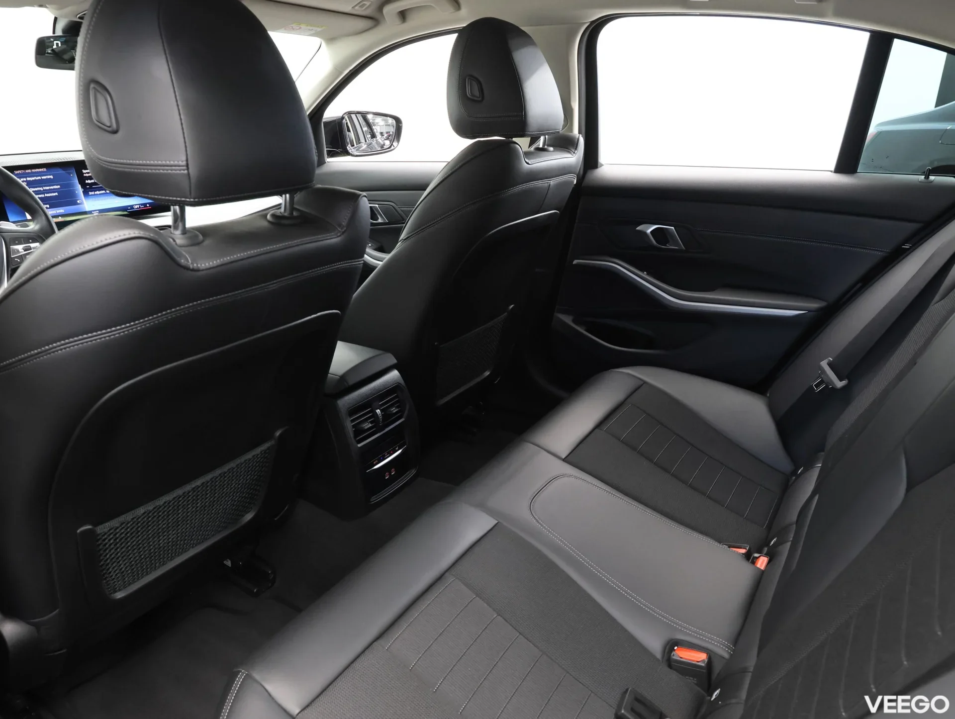 BMW 330 e xDrive LCI 2 215kW