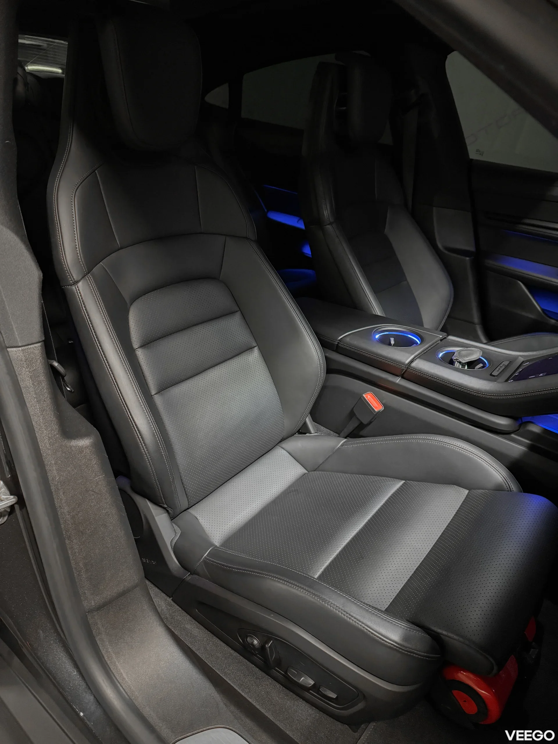 Porsche Taycan 4S Performance Battery Plus 0.0 420kW