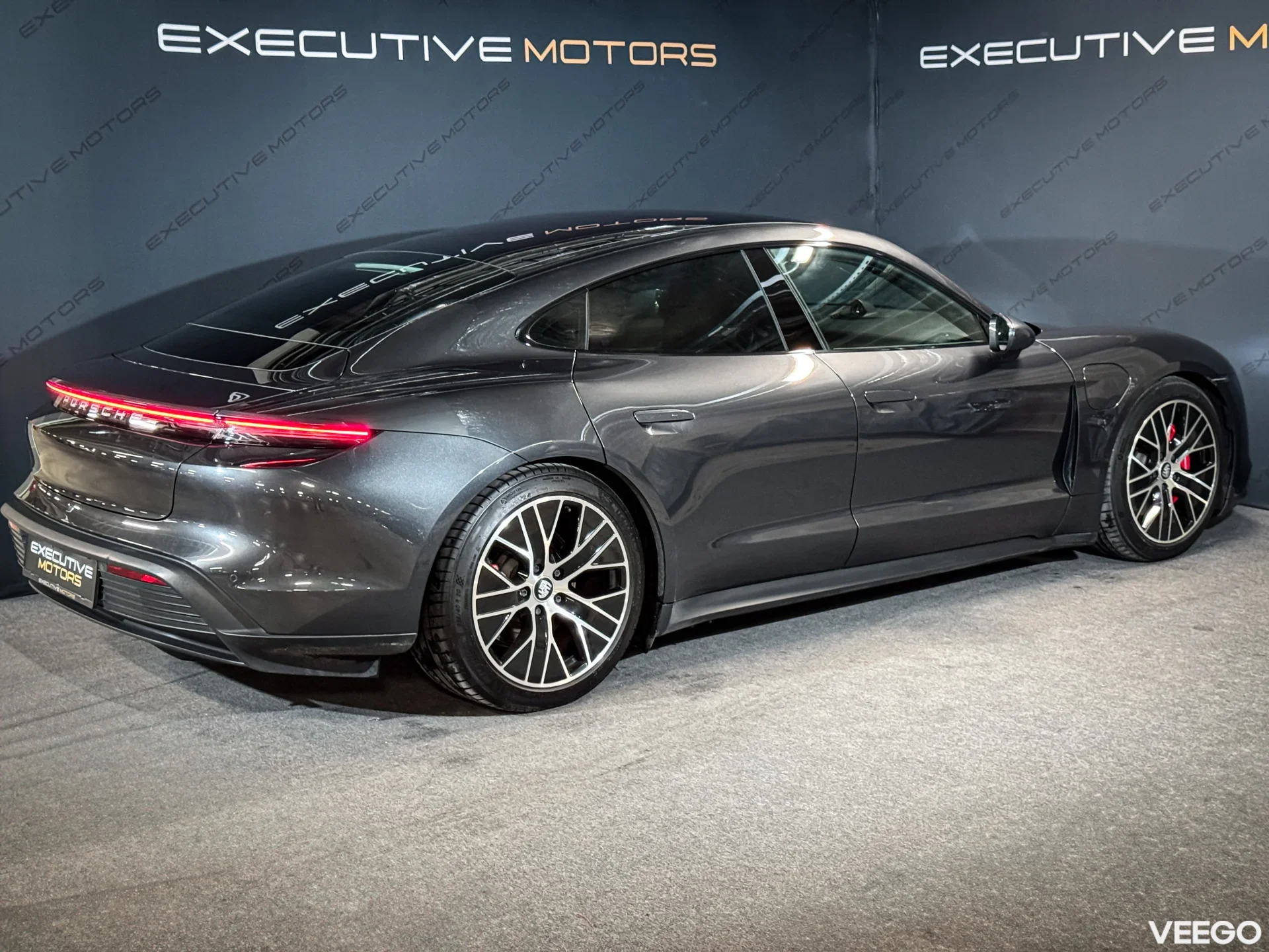 Porsche Taycan 4S Performance Battery Plus 0.0 420kW