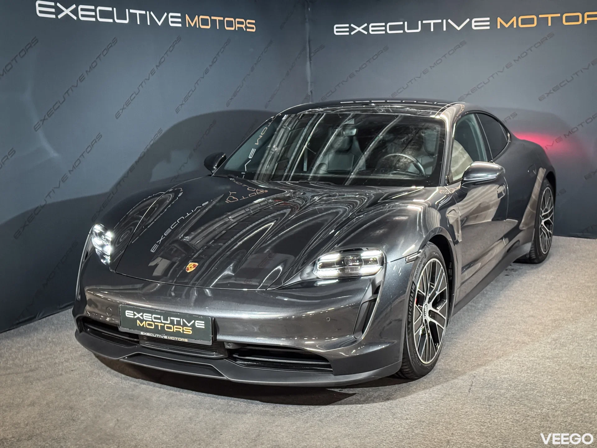 Porsche Taycan 4S Performance Battery Plus 0.0 420kW