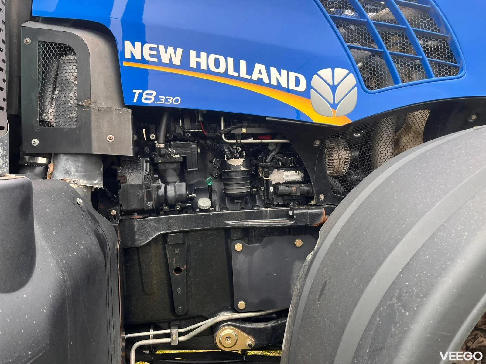 New Holland T8.330 235kW