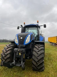 New Holland T8.330 235kW thumbnail