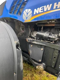 New Holland T8.330 235kW thumbnail