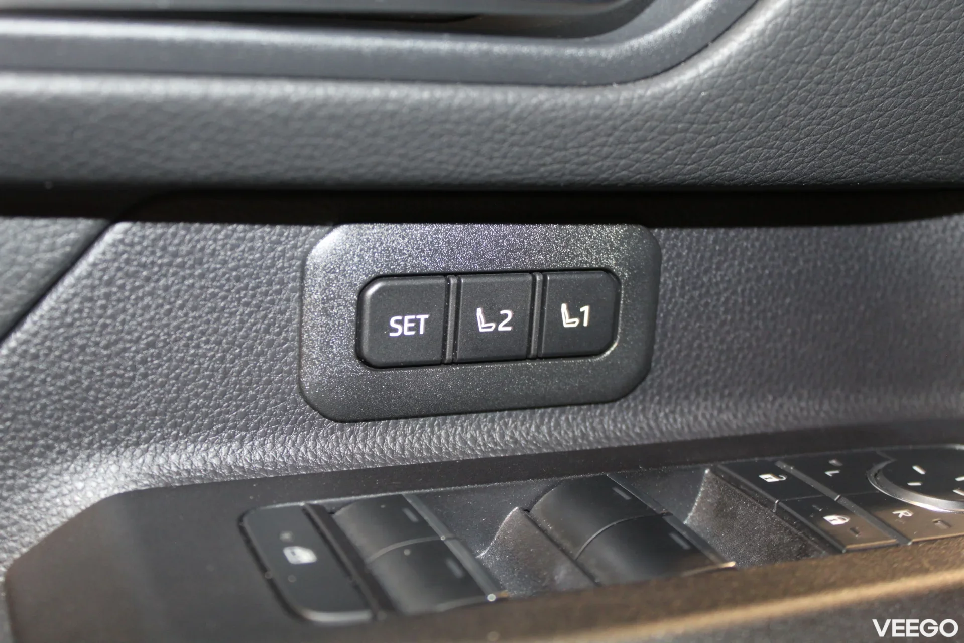 Toyota Land Cruiser Executive 4WD 2.8 151kW