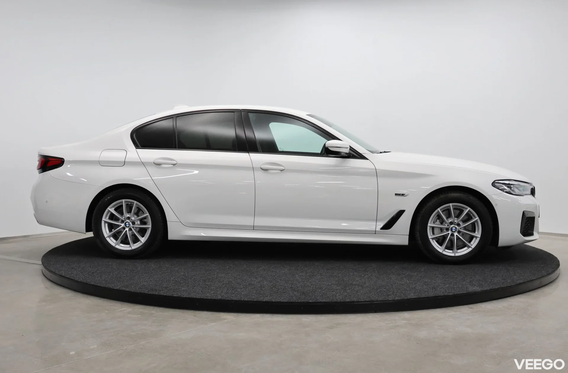 BMW 530 e xDrive M-Sportpakett 2 215kW