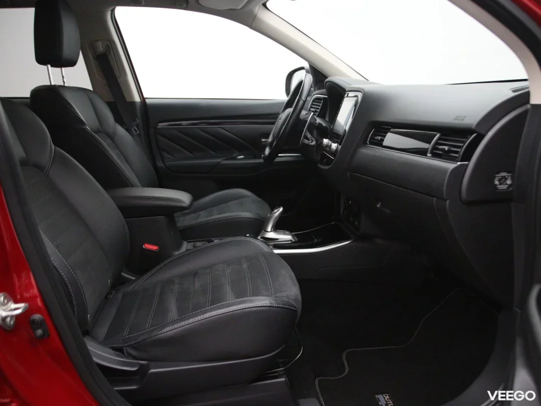 Mitsubishi Outlander 2.4 99kW