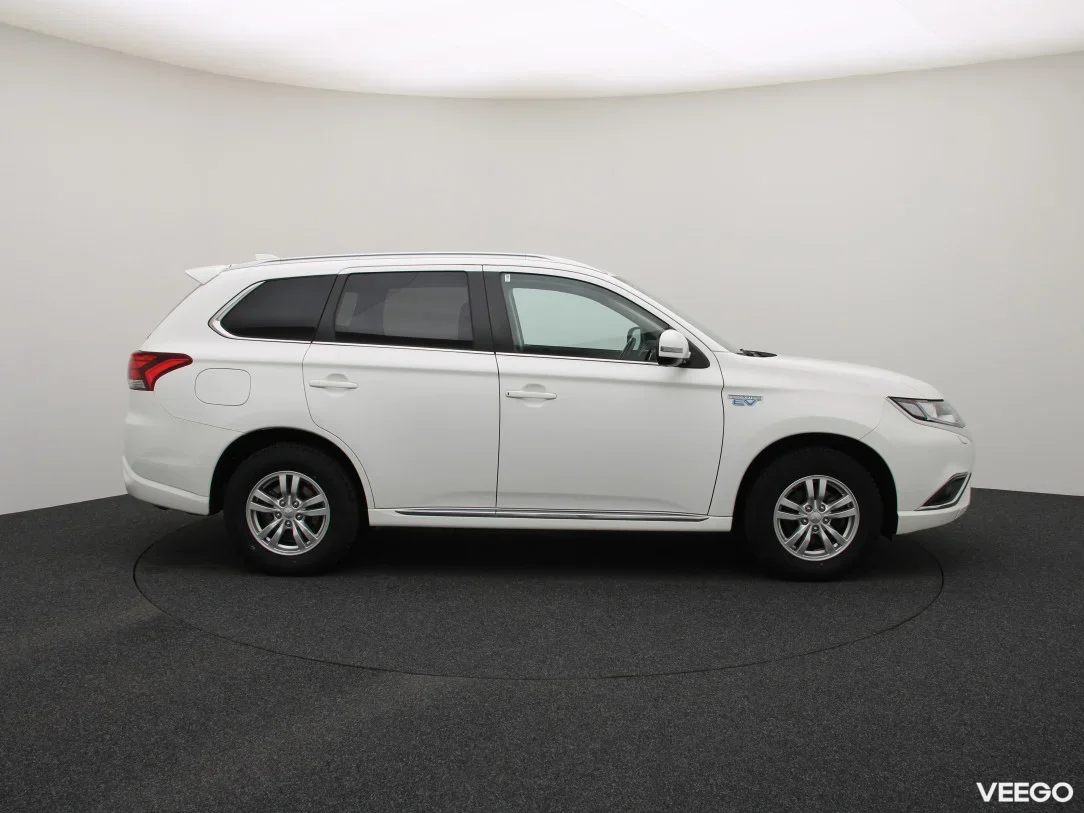 Mitsubishi Outlander 2.4 99kW