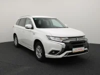 Mitsubishi Outlander 2.4 99kW thumbnail