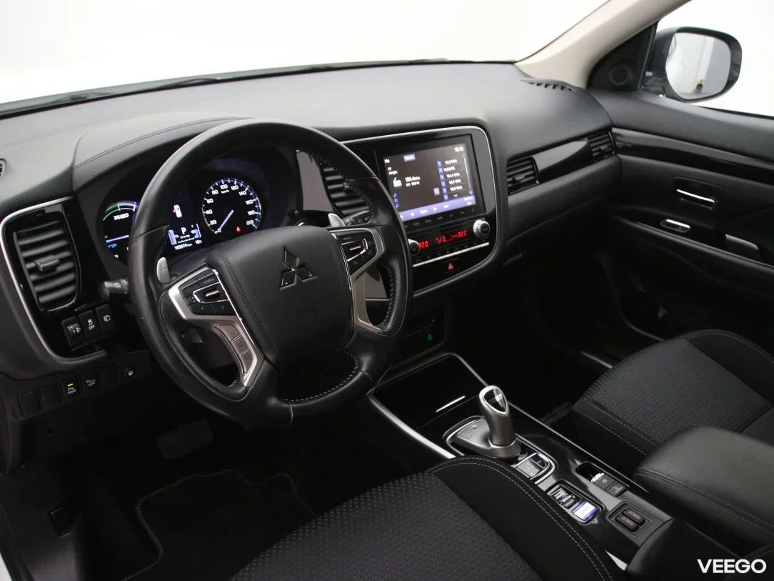 Mitsubishi Outlander 2.4 99kW