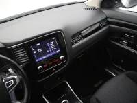Mitsubishi Outlander 2.4 99kW thumbnail