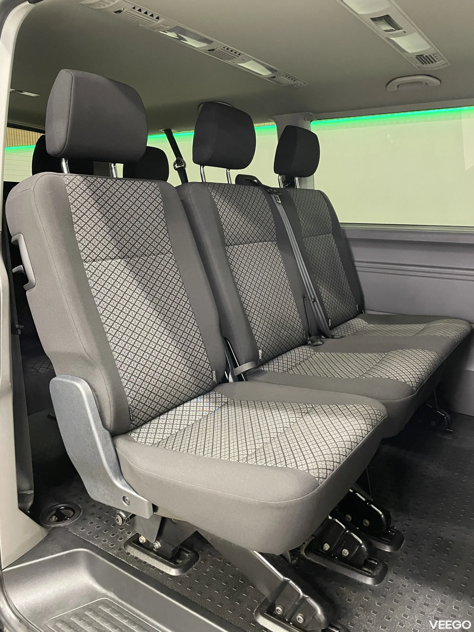 Volkswagen Caravelle T6.1 Lang Trendline DSG 2 110kW