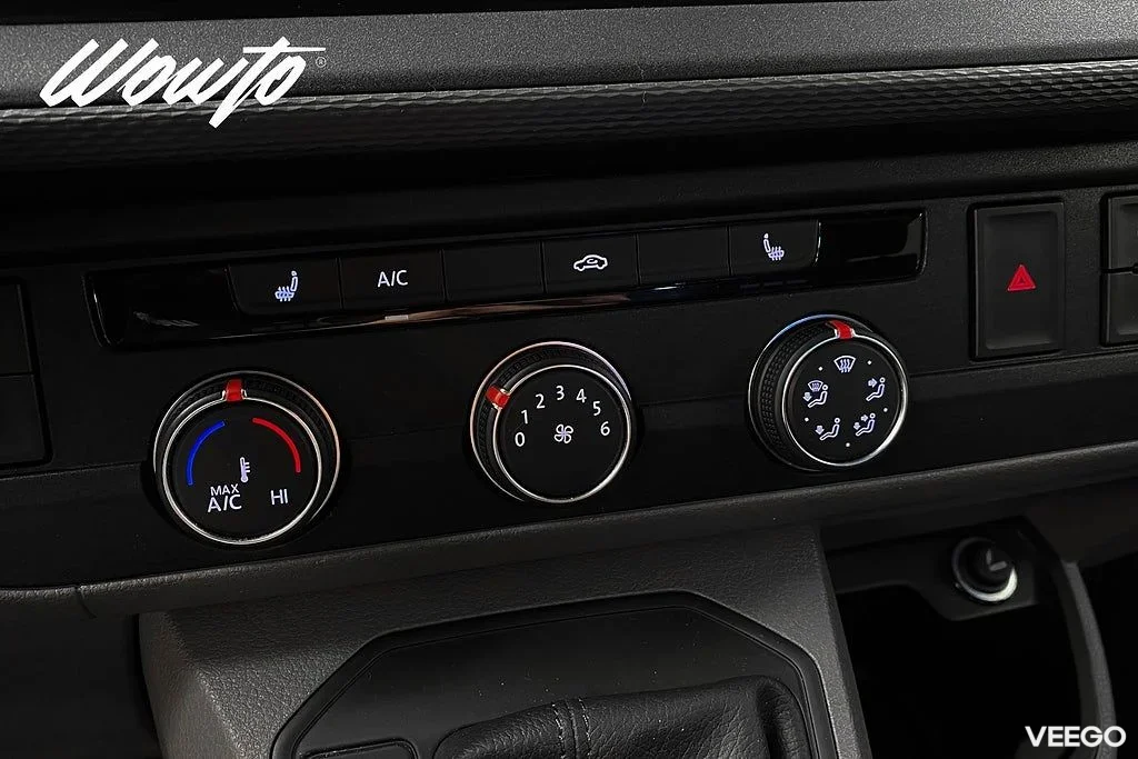 Volkswagen Transporter Kombi 2.0 TDI DSG 150HK L2 5-Sits 110kW