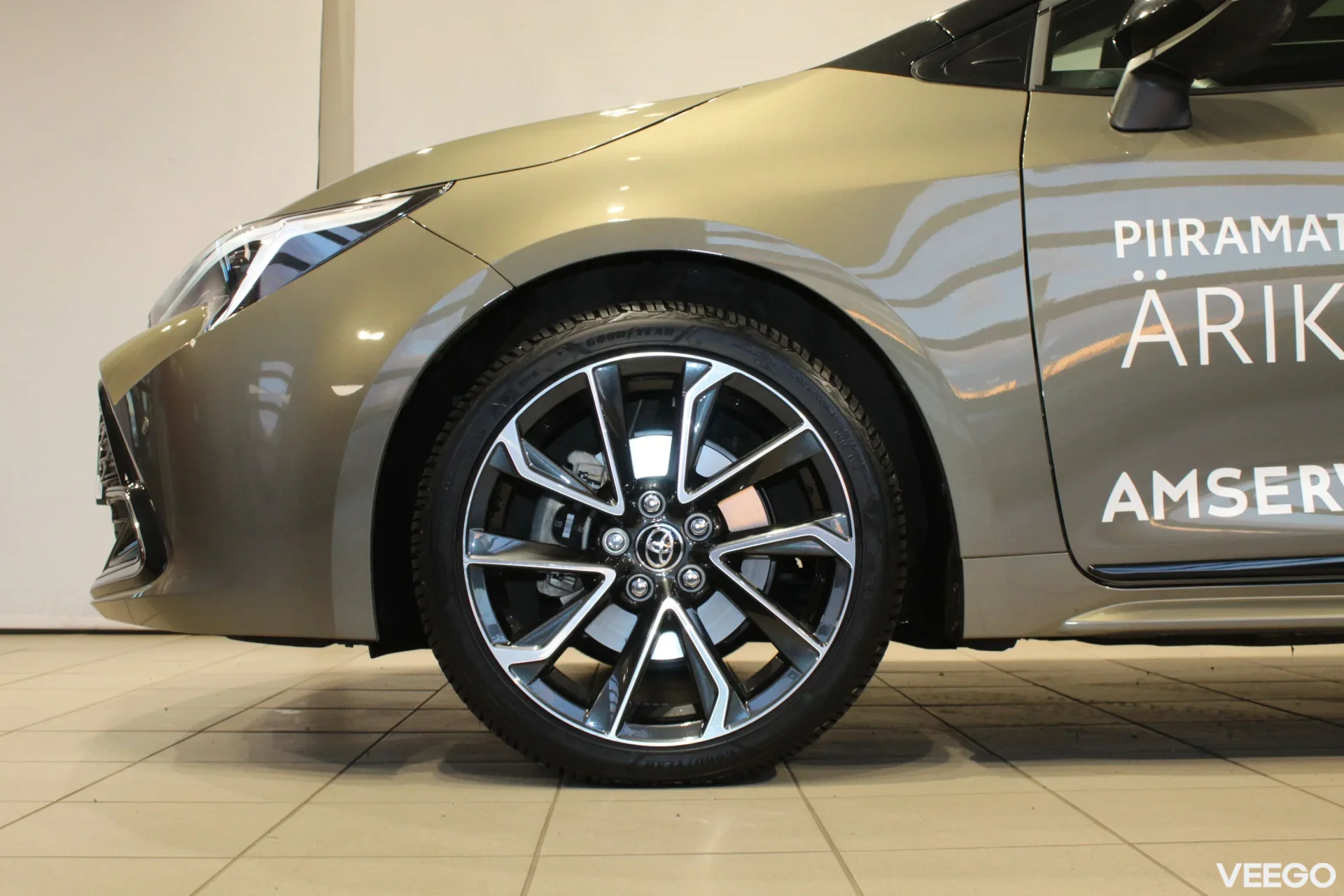Toyota Corolla Touring Sports Luxury 2 112kW