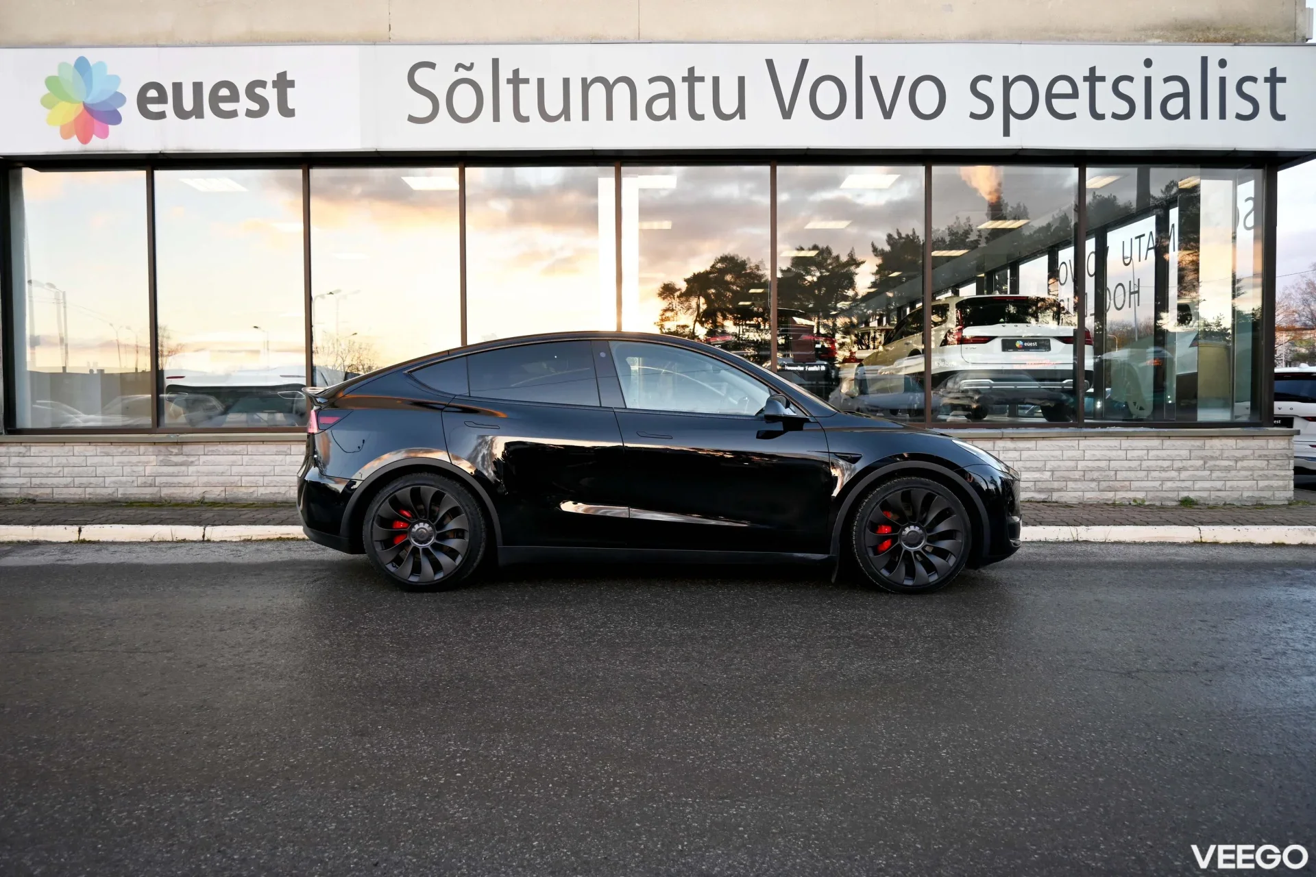 Tesla Model Y PERFORMANCE DUAL AWD FULL 393kW