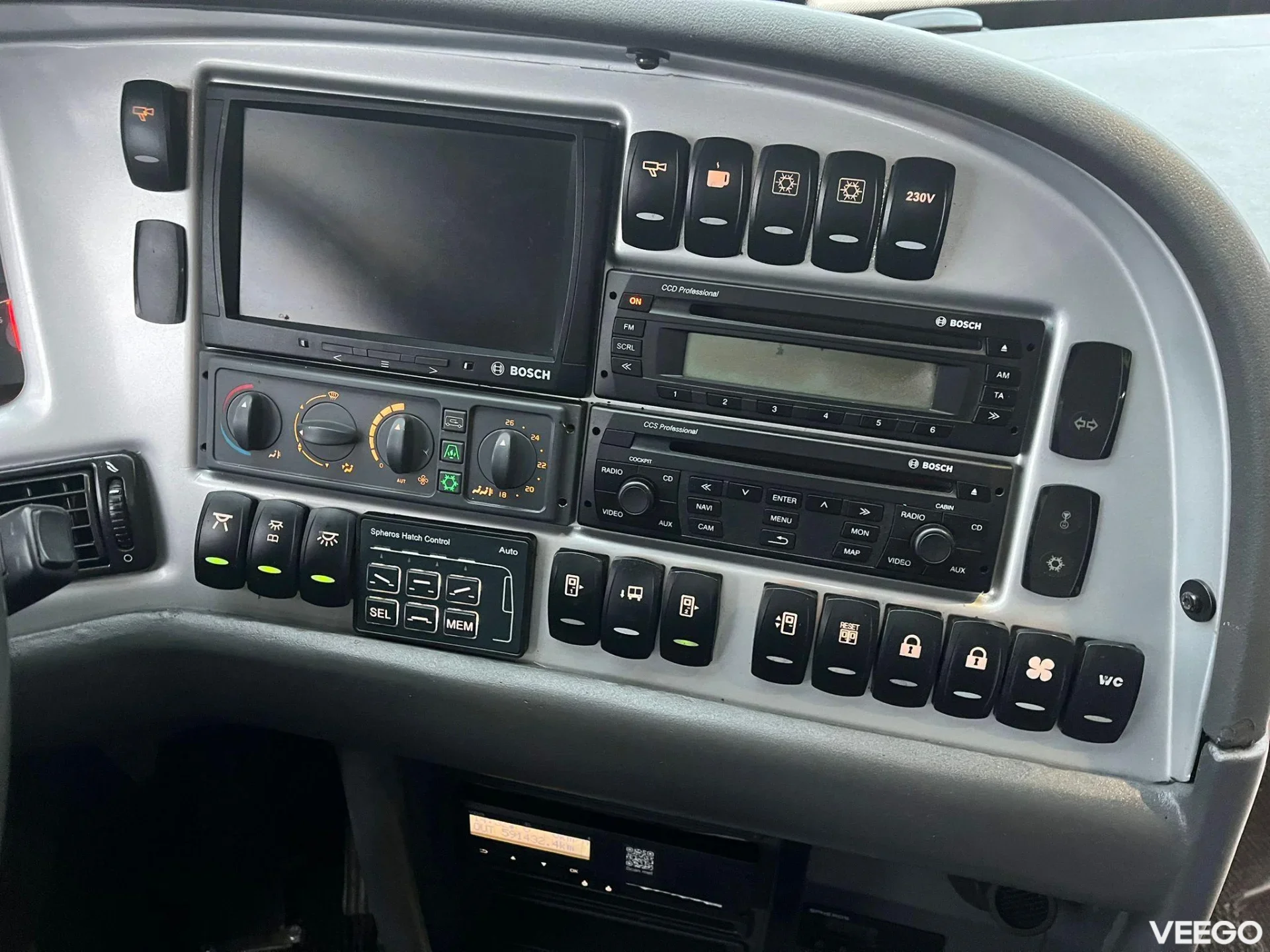 Volvo B11R 58 SEATS / AC / AUXILIARY HEATING / WC  345kW