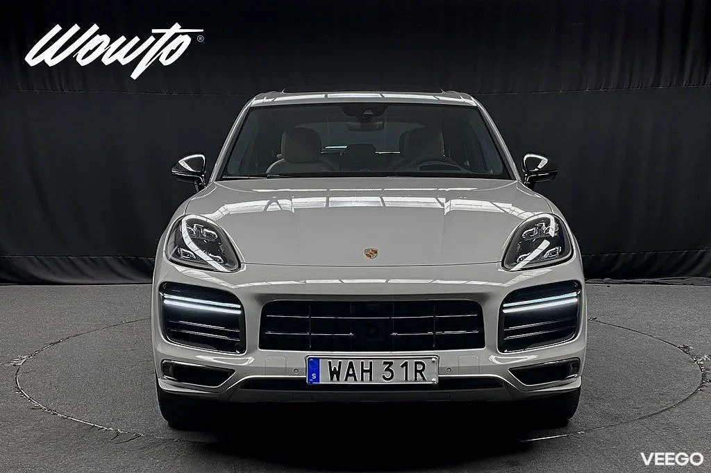 Porsche Cayenne Turbo S E-Hybrid 680 /Carbon Design /Se Spec 500kW