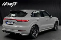 Porsche Cayenne Turbo S E-Hybrid 680 /Carbon Design /Se Spec 500kW thumbnail