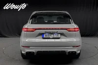 Porsche Cayenne Turbo S E-Hybrid 680 /Carbon Design /Se Spec 500kW thumbnail