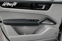 Porsche Cayenne Turbo S E-Hybrid 680 /Carbon Design /Se Spec 500kW thumbnail